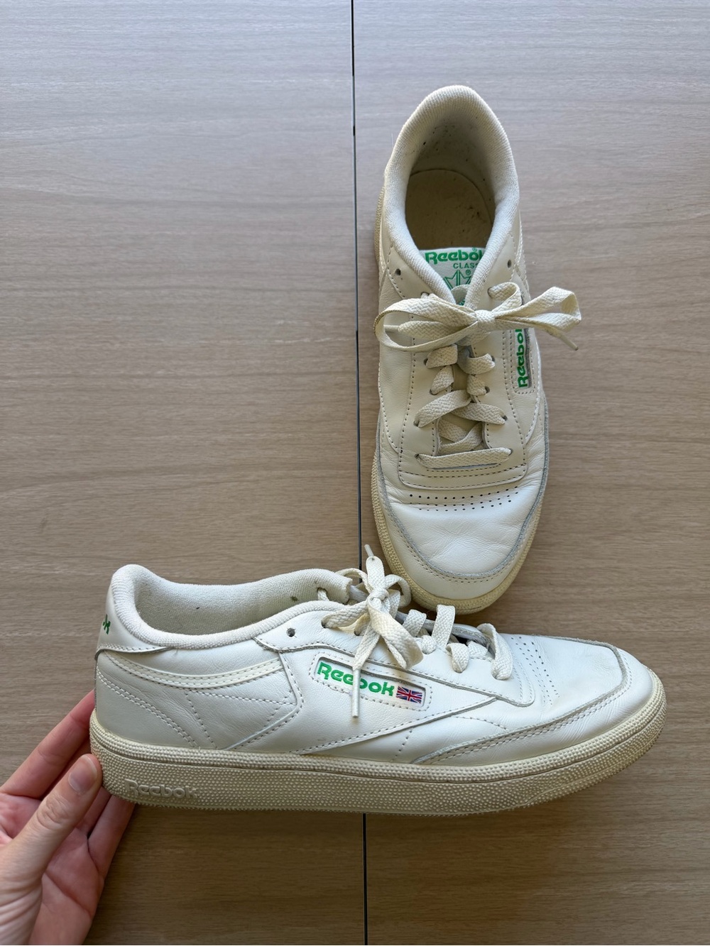 Reebok Women’s Classic Leather Low-Top Sneakers in Off-White Size 8
